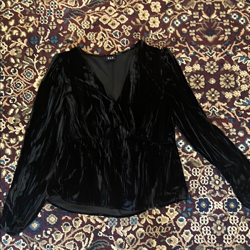 Elegant Black Velvet Women's Top